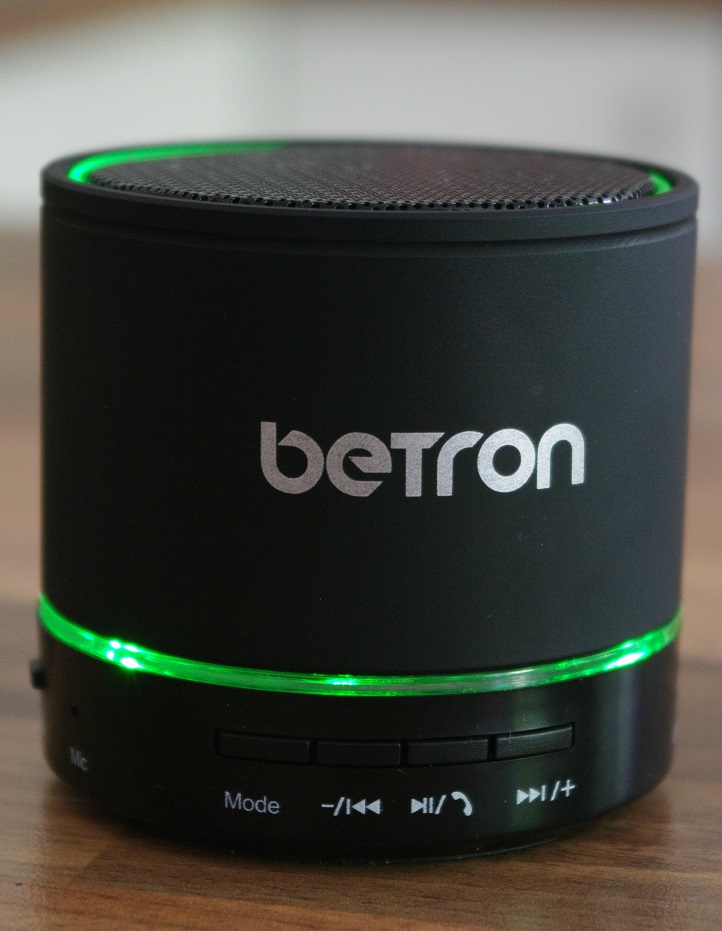 Betron KBS08 Bluetooth Speaker Front 